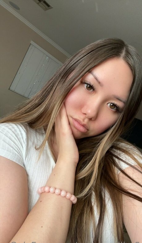 美しい足 OnlyFans 無料セックス 写真