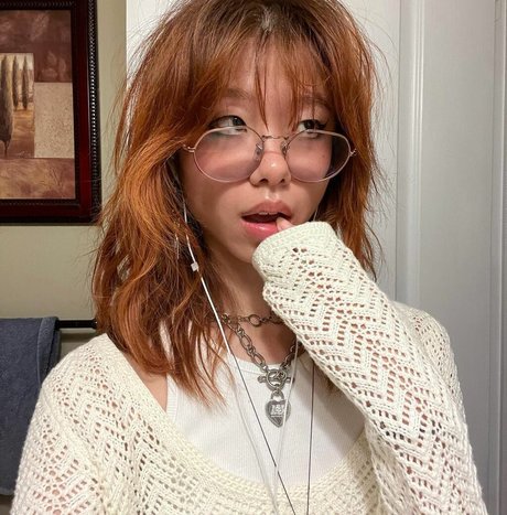 Olivia Sun HDスター 写真