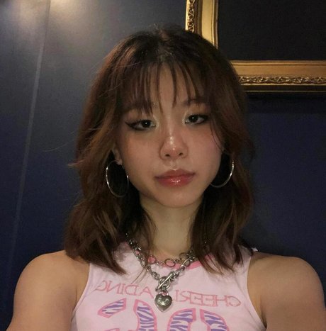 Olivia Sun アダルトスター 写真