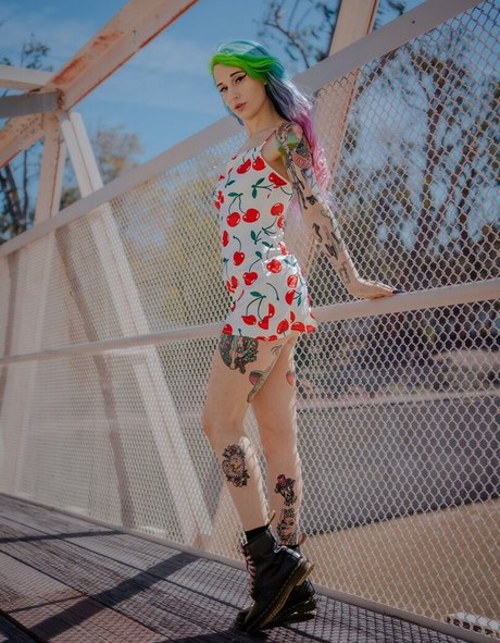 イタリア人熟女OnlyFans トップ 画像