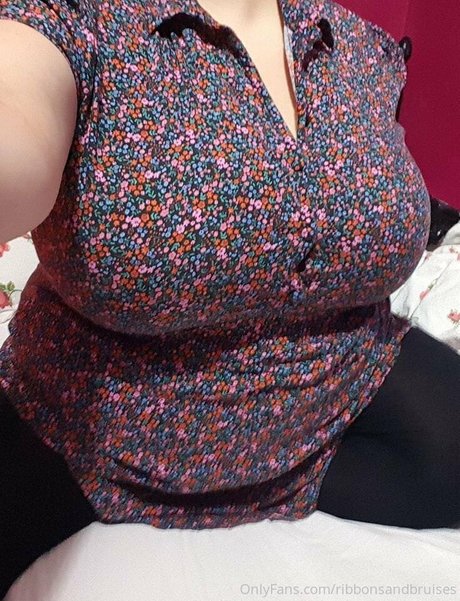 ribbonsandbruises 裸のスター 写真