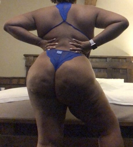 shortstacc ヌードスター 写真