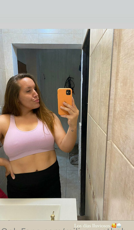 mili sweetbaby かわいいポルノスター 写真