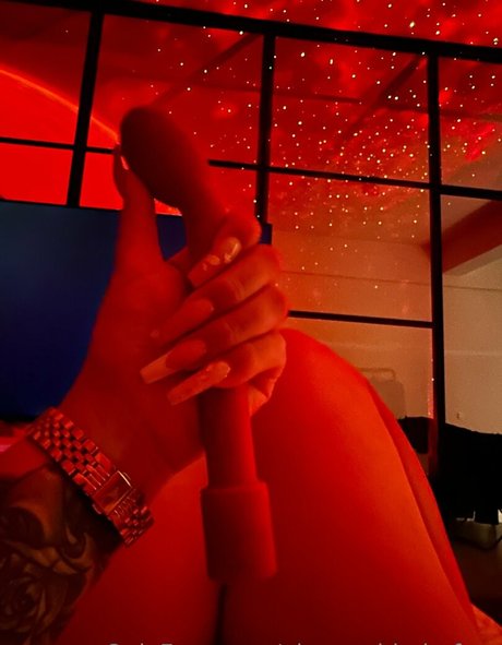 aiyannahbabefree 無料女優 画像