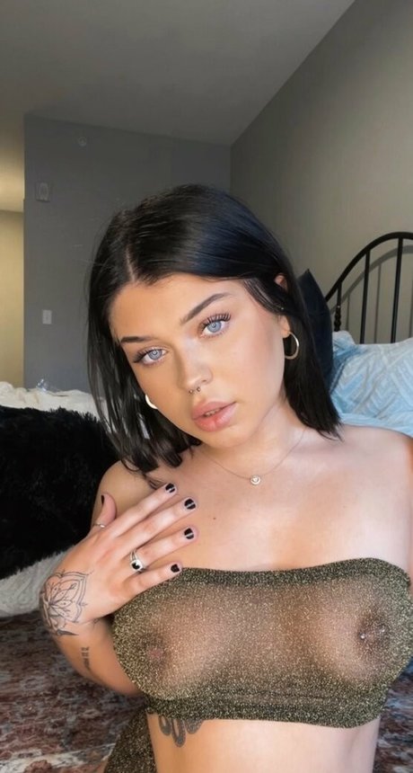 Sagexoxx 裸のモデル 画像