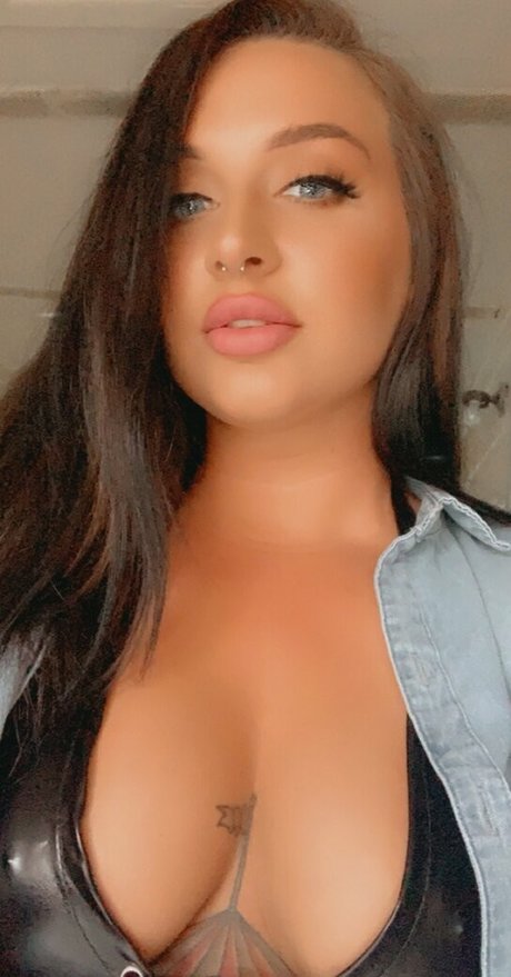 Demoncakes トップ女優 写真