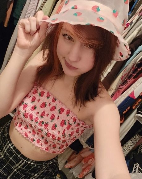 Bunimilk ポルノモデル 写真