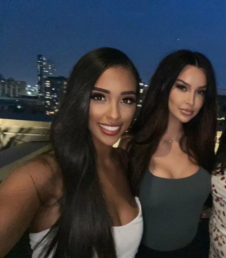 HustlewithAnn ポルノスター 裸 画像