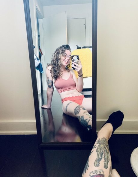 sidhee セックス女優 写真