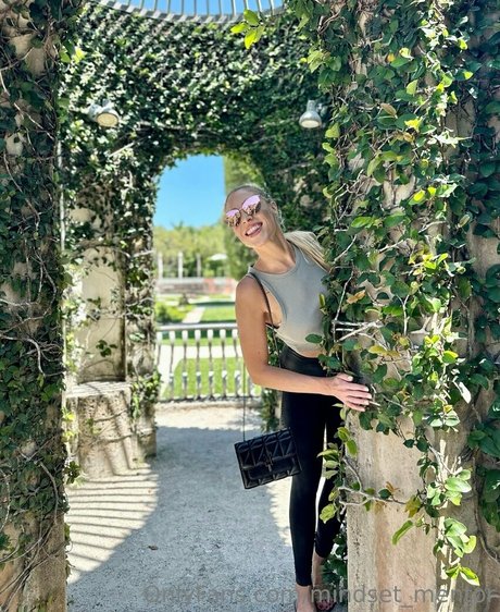 mindset mentorrrr ポルノスター エロティック ギャラリー