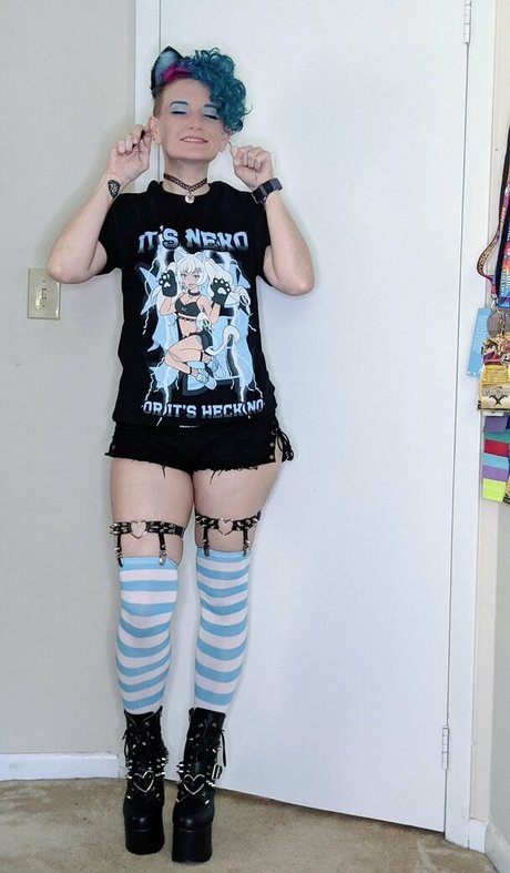 bunnyyojimbofree 裸のポルノスター 写真