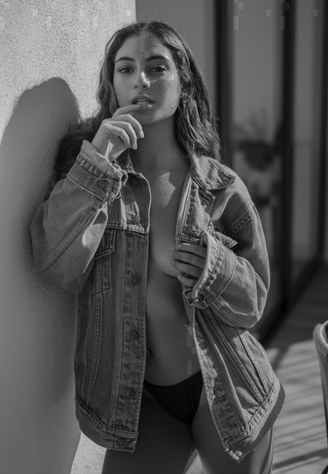 肉厚マンコOnlyFans セクシー裸 ギャラリー