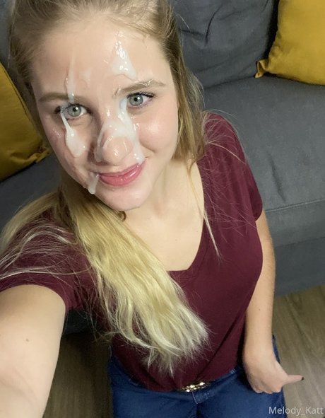 Melody Katt ポルノスター 裸 写真