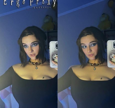 コスプレ フェムボーイ オンリーファンズ 美しいヌード 写真