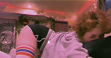 ゴスアジアンOnlyFans HD 写真