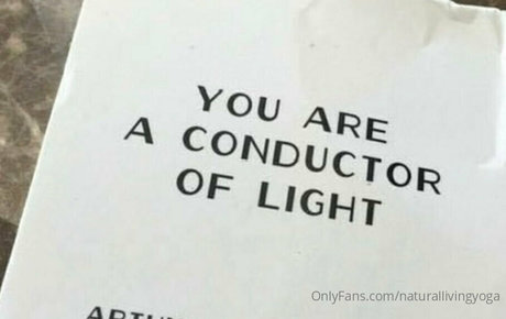 naturallivingyoga エロティックなポルノスター 写真