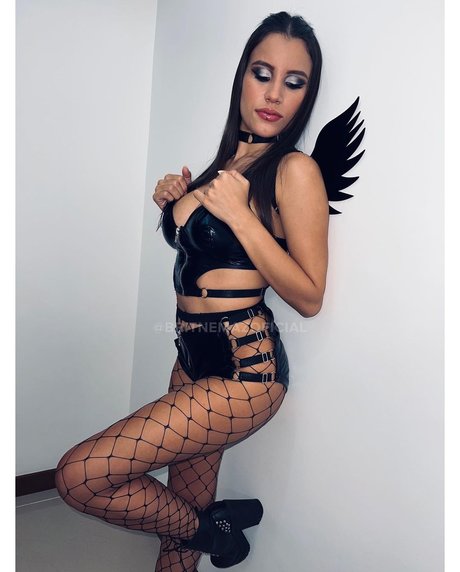 Britney Mazo 高品質女優 写真