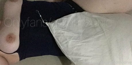 goldmoonie セックススター 写真