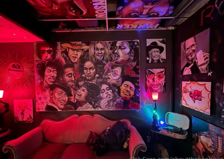 大学のOnlyFans 無料 写真