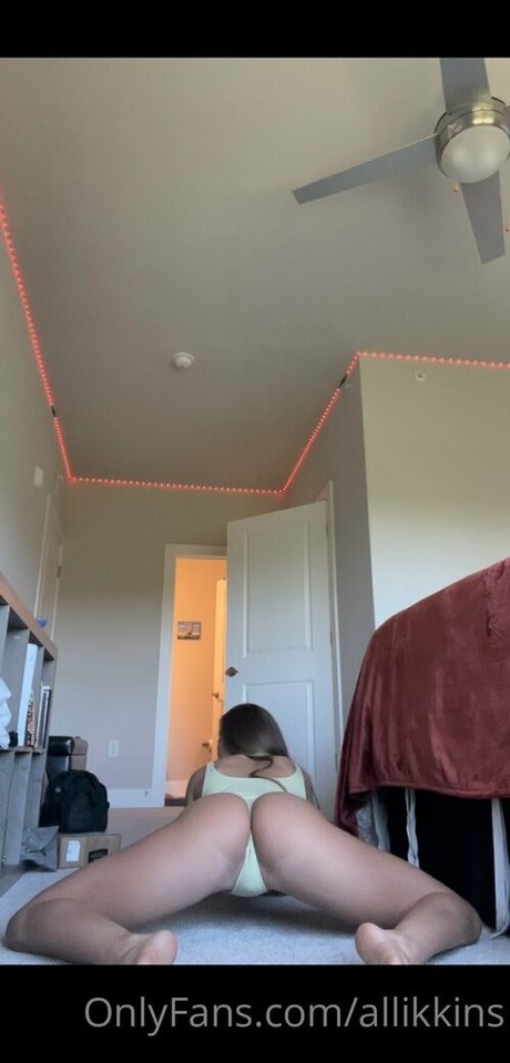 allikkins アダルトスター 画像