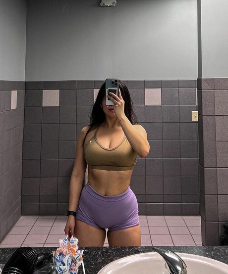 amberrxl 裸の女優 画像