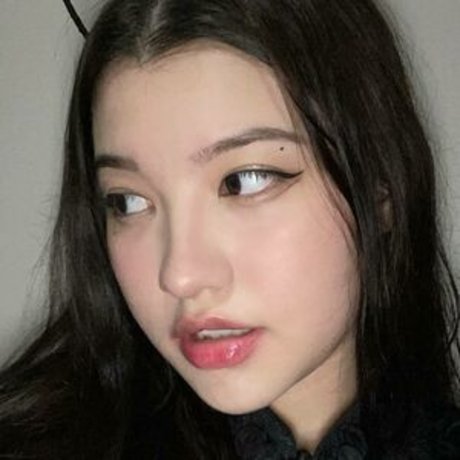 Clarettee ヌードスター ギャラリー