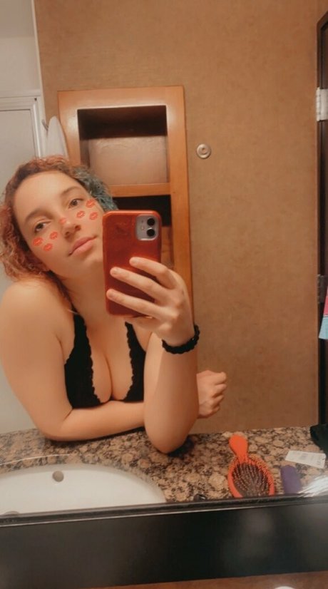 itsyagirlsky 独占女優 ギャラリー