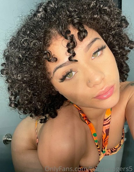 Tiannarogers5 セックススター 写真