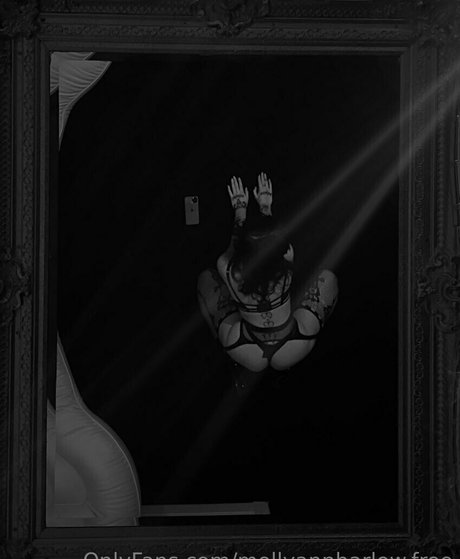 mollyannbarlow free エロティックモデル ギャラリー