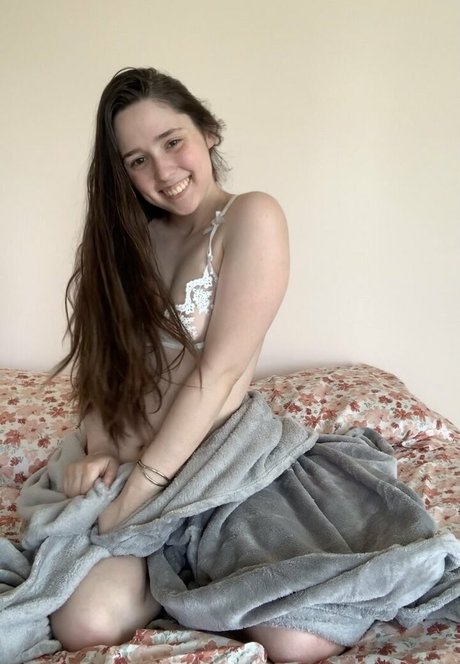 victoriagetlowfree 裸のモデル 画像