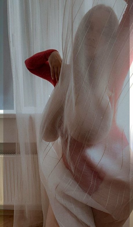 florence agapi ポルノスター 独占 画像