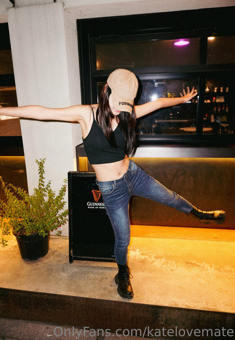 イタリア人熟女OnlyFans 限定 写真