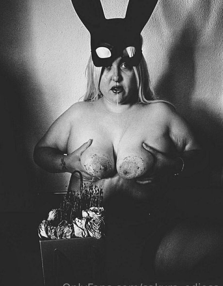 sakura odiosa ヌードモデル 画像