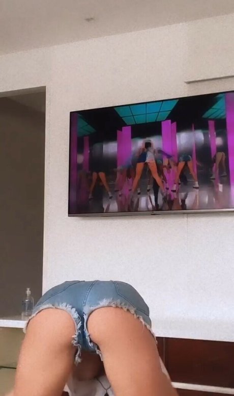 Thaylise Pivato セックススター アーカイブ