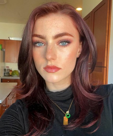 ガレガオンリーファンズ セクシーヌード 写真