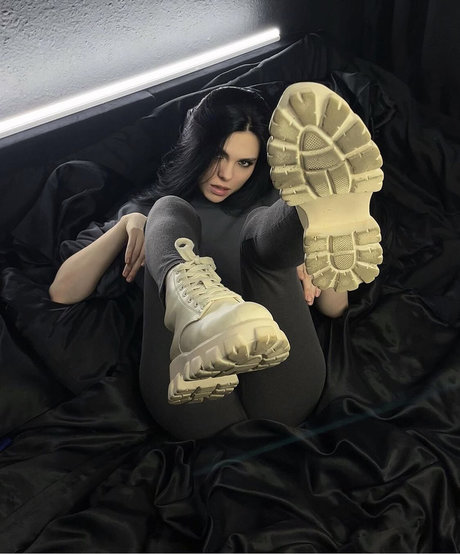 Diana Black 可愛い女優 アーカイブ