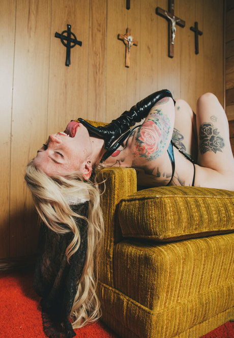 大きなお尻のアジア人OnlyFans HD 写真