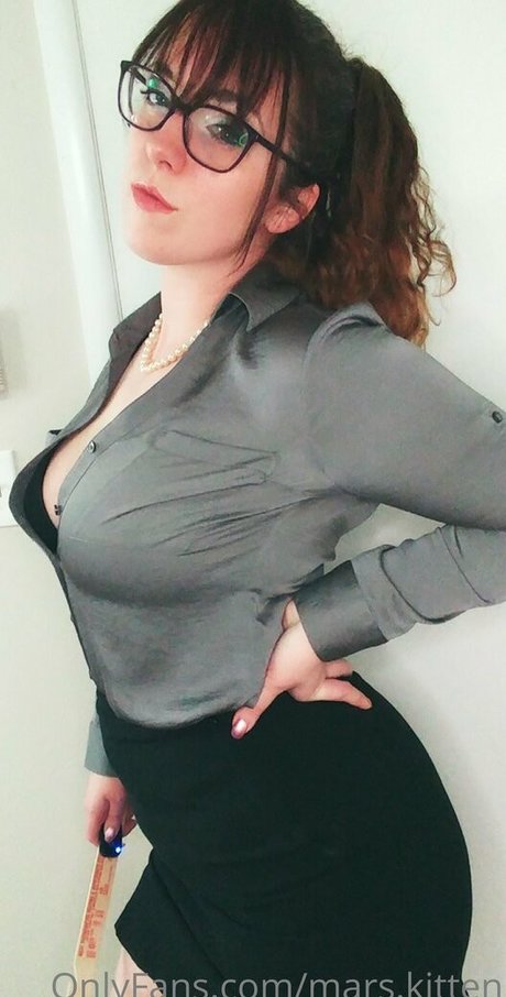 小柄なBBC OnlyFans セクシーxxx 写真