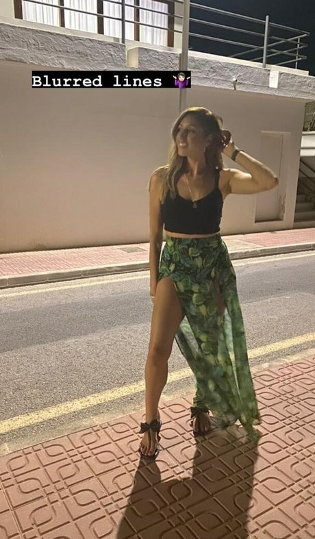 Rezzy Ghadjar セックス女優 写真