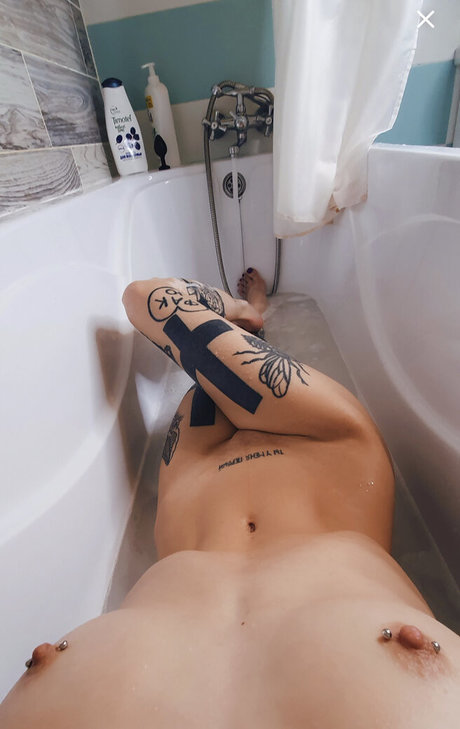 Satana696969 ヌード女優 画像