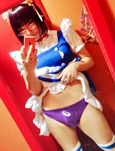 MaQ N セクシーモデル 写真