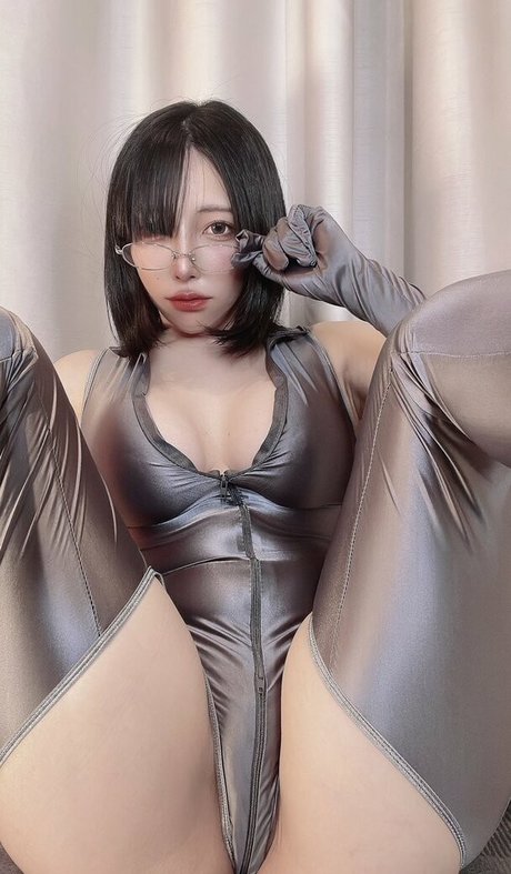 ブルネットの教師OnlyFans 無料 写真