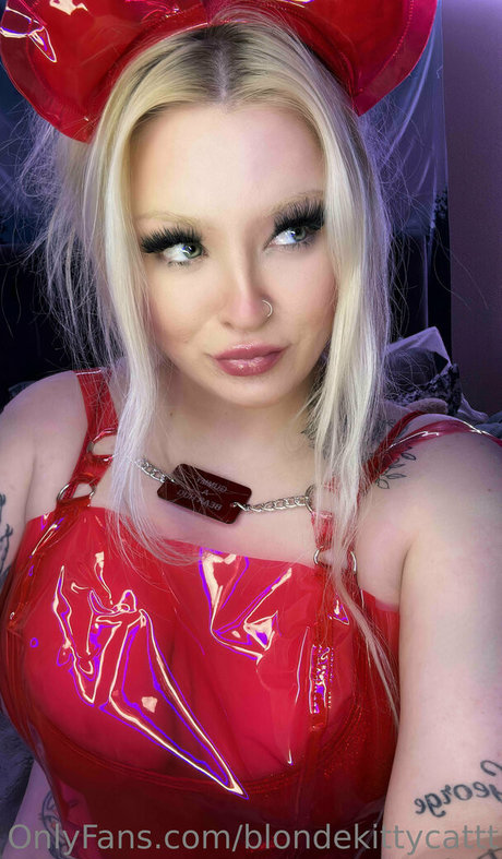 かわいい巨乳OnlyFans 無料セックス 写真