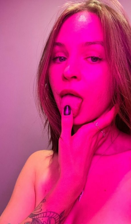 太った黒人女性OnlyFans ポルノグラフィック 画像