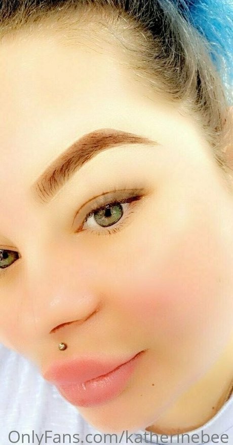 レズビアンセックスOnlyFans 美しい 写真