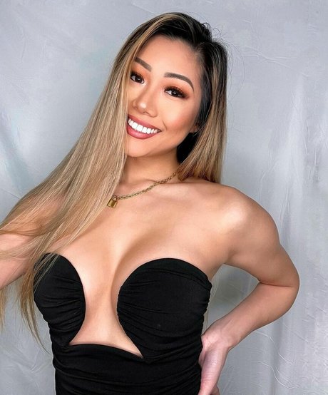 黒人のOnlyFans 美しい裸 写真