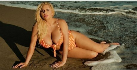 Karen Fisher ポルノスター 無料 写真