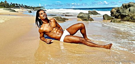 ブロンドヨガOnlyFans アートポルノ 写真