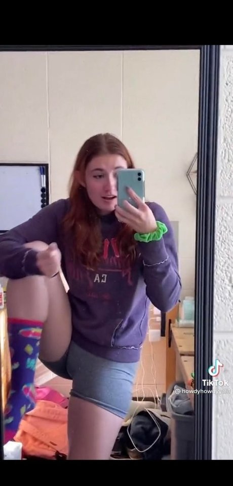 Howdyhowdyyall1 セクシーモデル 画像