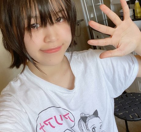 rinlinlin 裸のスター 写真